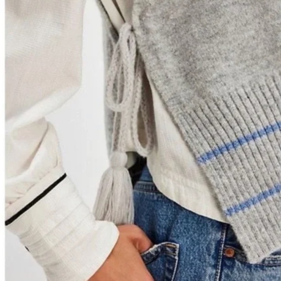 FREE PEOPLE STRIPED SWEATER PONCHO VEST TASSELS GRAY BLUE - Picture 3 of 6